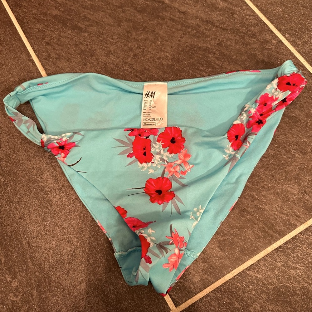 H&M bikini bottom size 12